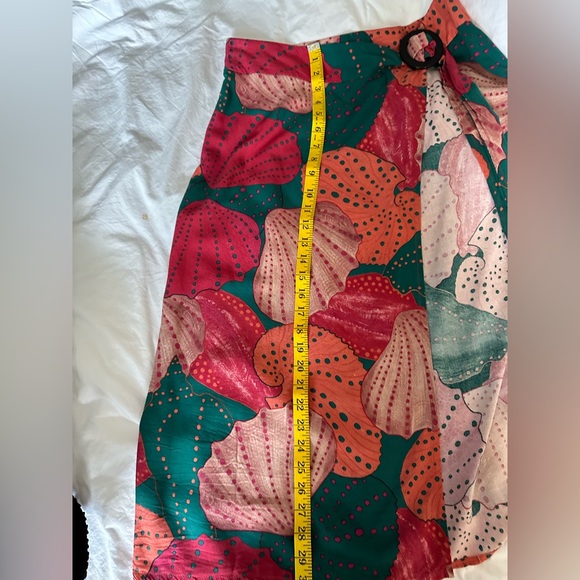 Bossa Nossa Seashell Print Cover Up Skirt Size Medium - Picture 9 of 9